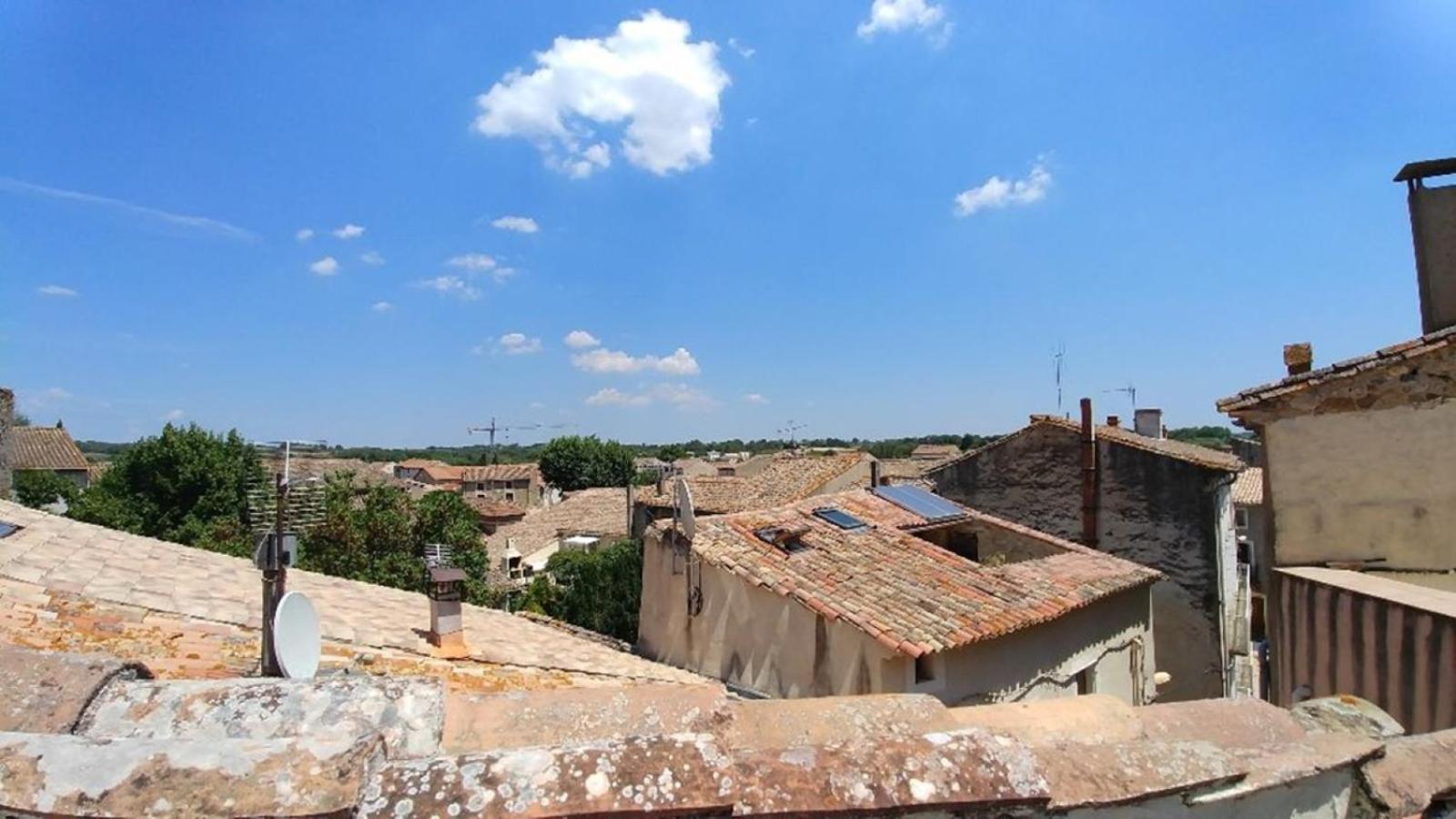 Maison De Vacances Atypique Pouzolles Esterno foto