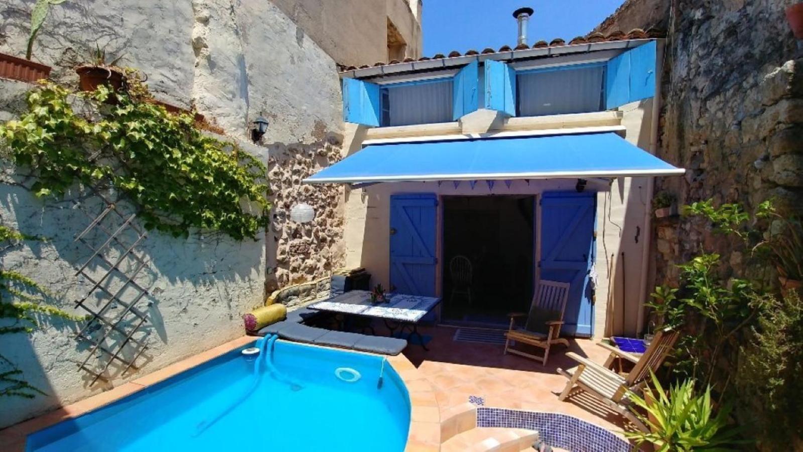 Maison De Vacances Atypique Pouzolles Esterno foto